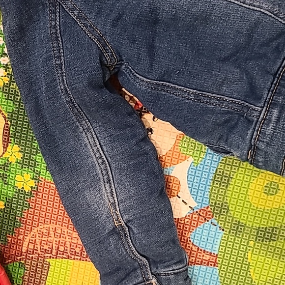 EUC Size 6/6x Oshkosh B'gosh brand fully lined denim jacket w/sherpa 👌 collar - Picture 7 of 8